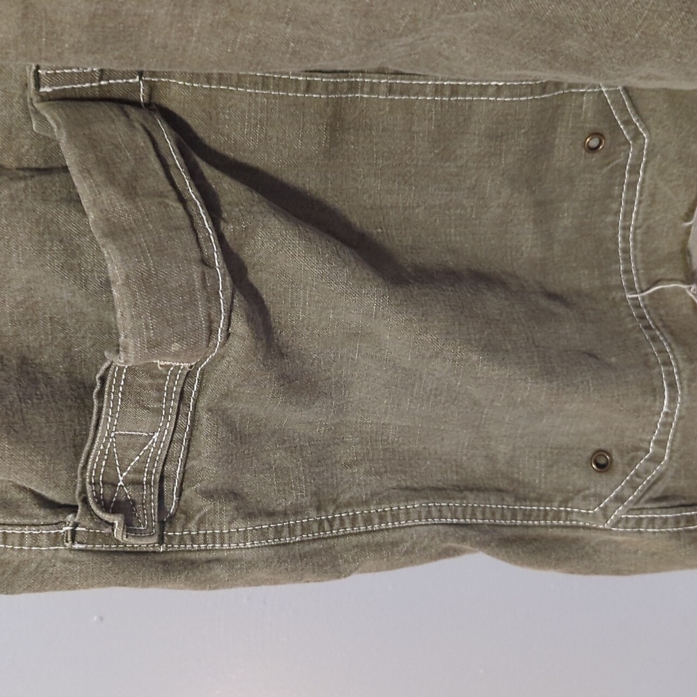 FUBU Platinum Olive Cargo Shorts Fat Albert Dumb Donald Emb.Pocket Patch 42 - Picture 7 of 12
